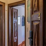 Unique Double Smart Room In 17 Century Home With Snooker, Hottub And Bbq シントラ