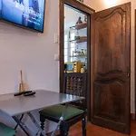 ホテル Unique Double Smart Room In 17 Century Home With Snooker, Hottub And Bbq
