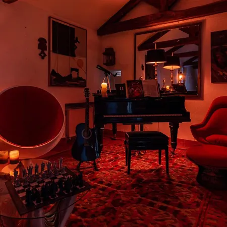 Unique Double Smart In 17 Century With Snooker, Hottub And Bbq Hotel