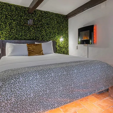 Unique Double Smart In 17 Century With Snooker, Hottub And Bbq Hotel Sintra