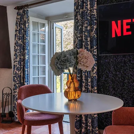 Unique Double Smart In 17 Century With Snooker, Hottub And Bbq 5* Sintra