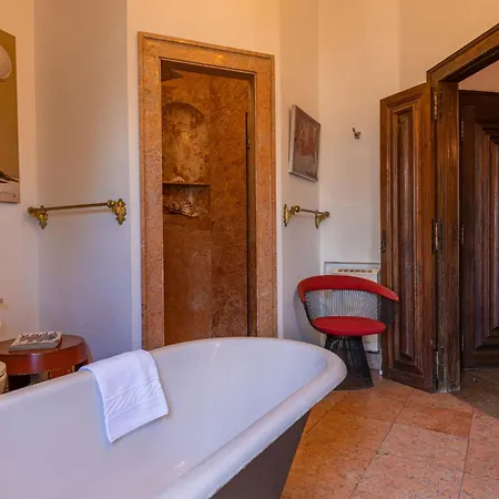 Hotel Unique Double Smart In 17 Century With Snooker, Hottub And Bbq Sintra