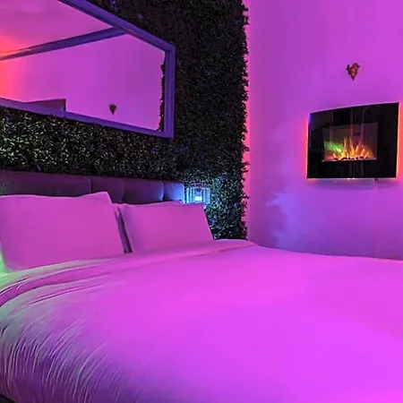 Unique Double Smart In 17 Century With Snooker, Hottub And Bbq Sintra